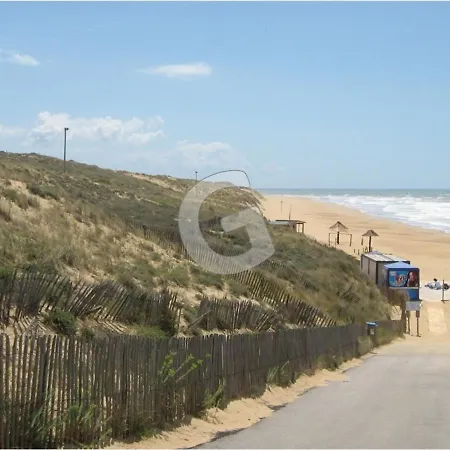 Maison Pres De La Plage, 3 Chambres, Terrasse Et Parking A Sur - Fr-1-194-383 לה-טראנש-סור-מר