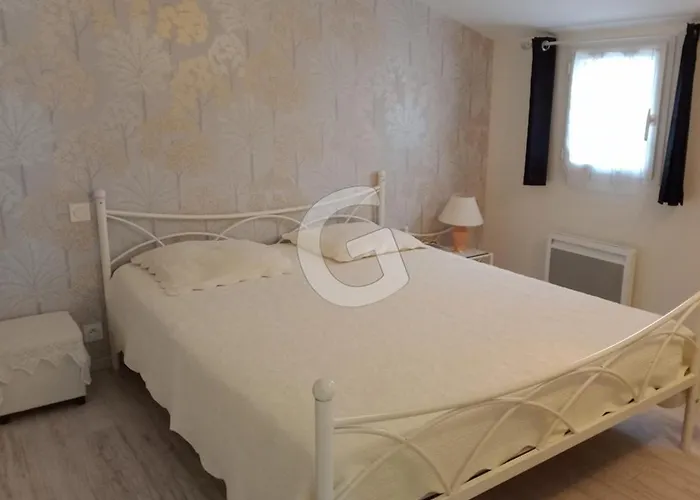 Maison Pres De La Plage, 3 Chambres, Terrasse Et Parking A Sur - Fr-1-194-383 * La Tranche-sur-Mer