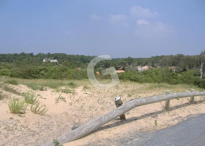 Maison Pres De La Plage, 3 Chambres, Terrasse Et Parking A Sur - Fr-1-194-383 * La Tranche-sur-Mer